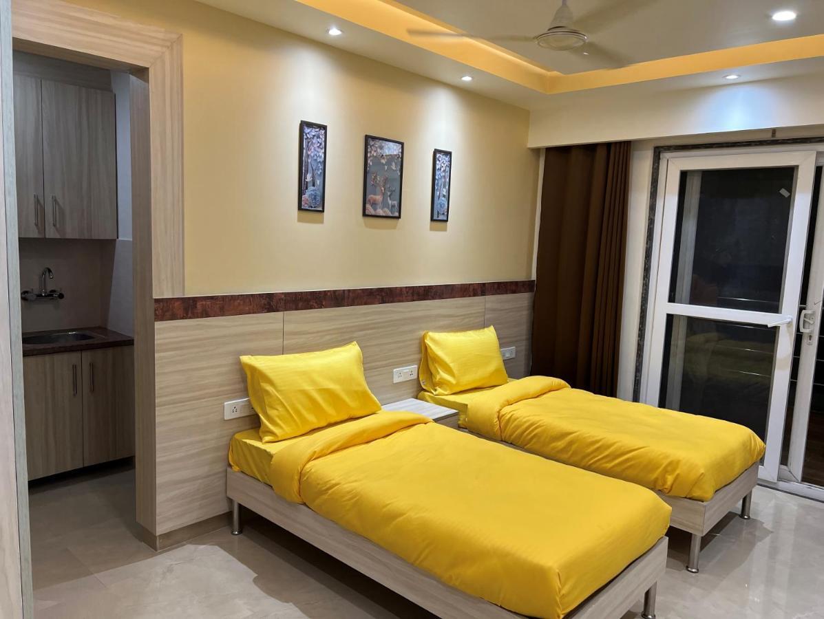 Windchime 853 Hotel Gurgaon Exterior foto